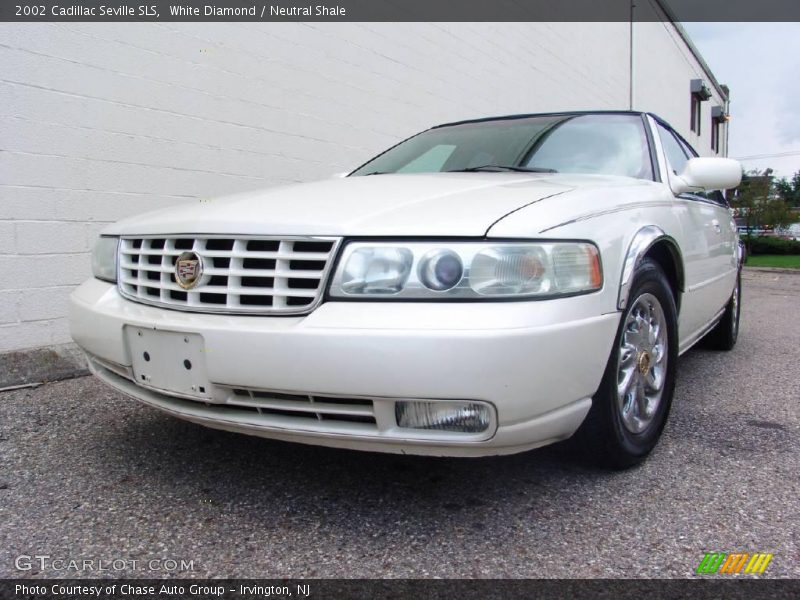 White Diamond / Neutral Shale 2002 Cadillac Seville SLS