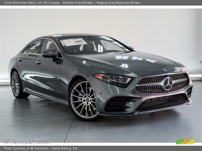 Front 3/4 View of 2019 CLS 450 Coupe