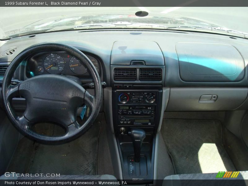 Black Diamond Pearl / Gray 1999 Subaru Forester L