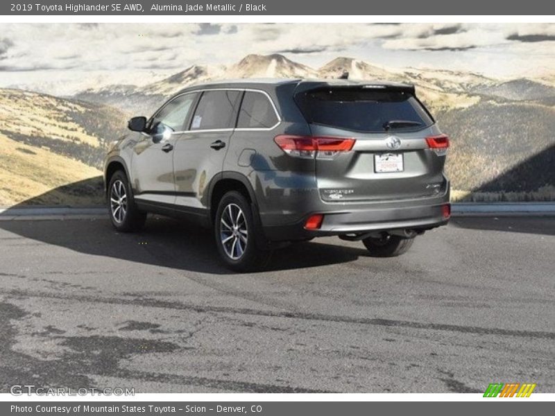 Alumina Jade Metallic / Black 2019 Toyota Highlander SE AWD