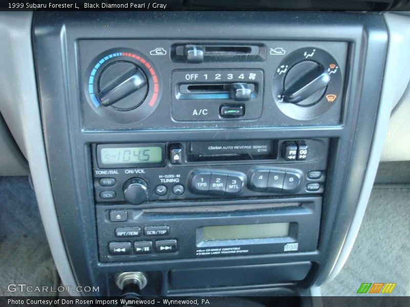 Black Diamond Pearl / Gray 1999 Subaru Forester L