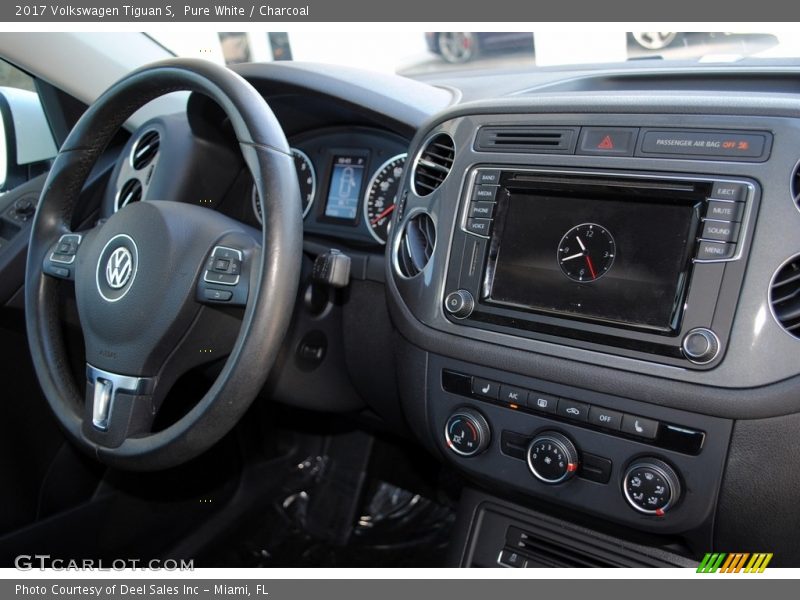 Pure White / Charcoal 2017 Volkswagen Tiguan S