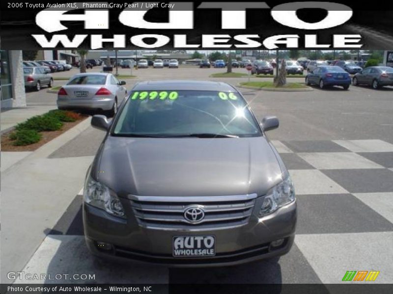 Phantom Gray Pearl / Light Gray 2006 Toyota Avalon XLS