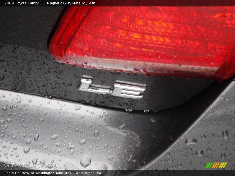 Magnetic Gray Metallic / Ash 2009 Toyota Camry LE