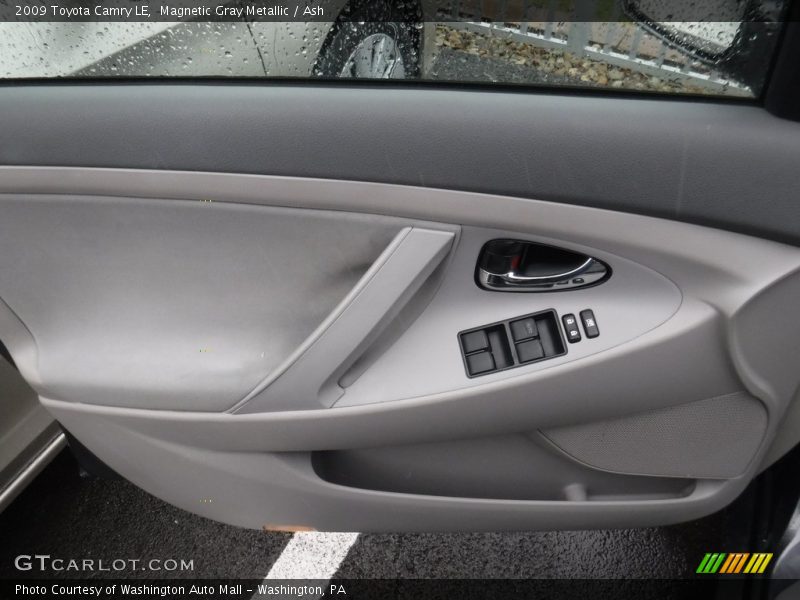 Magnetic Gray Metallic / Ash 2009 Toyota Camry LE