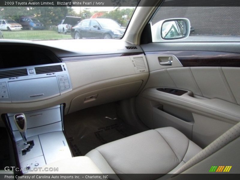 Blizzard White Pearl / Ivory 2009 Toyota Avalon Limited