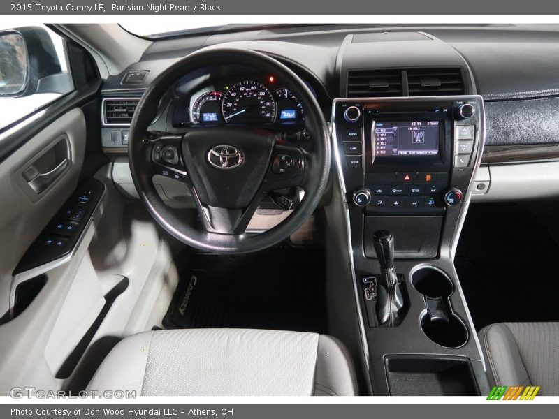 Parisian Night Pearl / Black 2015 Toyota Camry LE