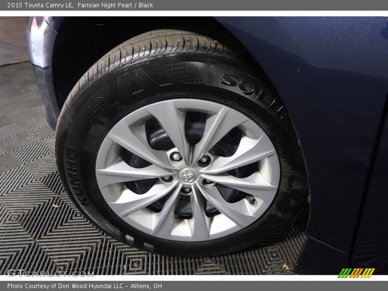 Parisian Night Pearl / Black 2015 Toyota Camry LE