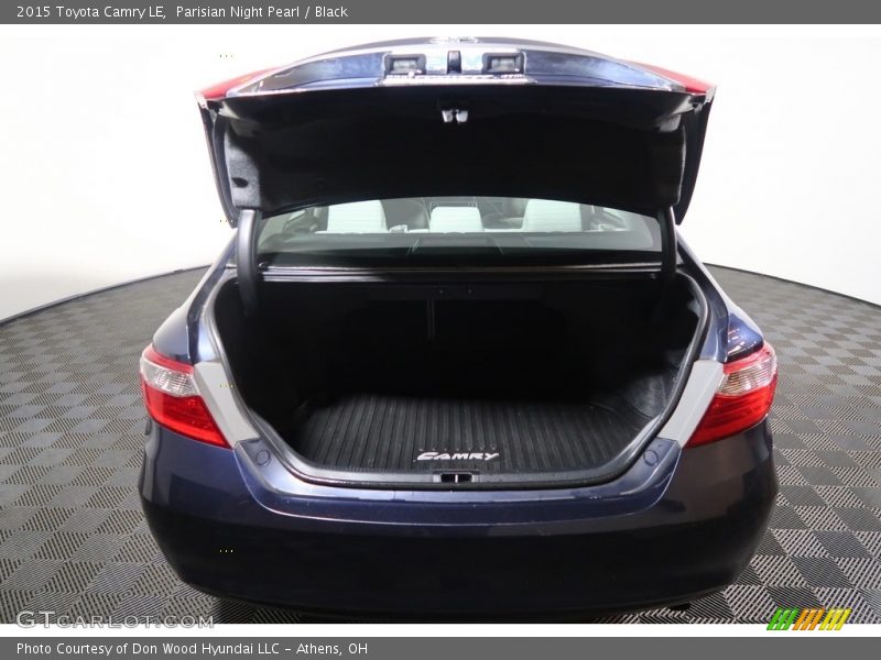 Parisian Night Pearl / Black 2015 Toyota Camry LE
