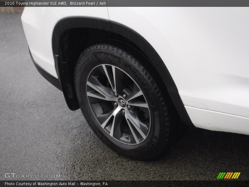 Blizzard Pearl / Ash 2016 Toyota Highlander XLE AWD