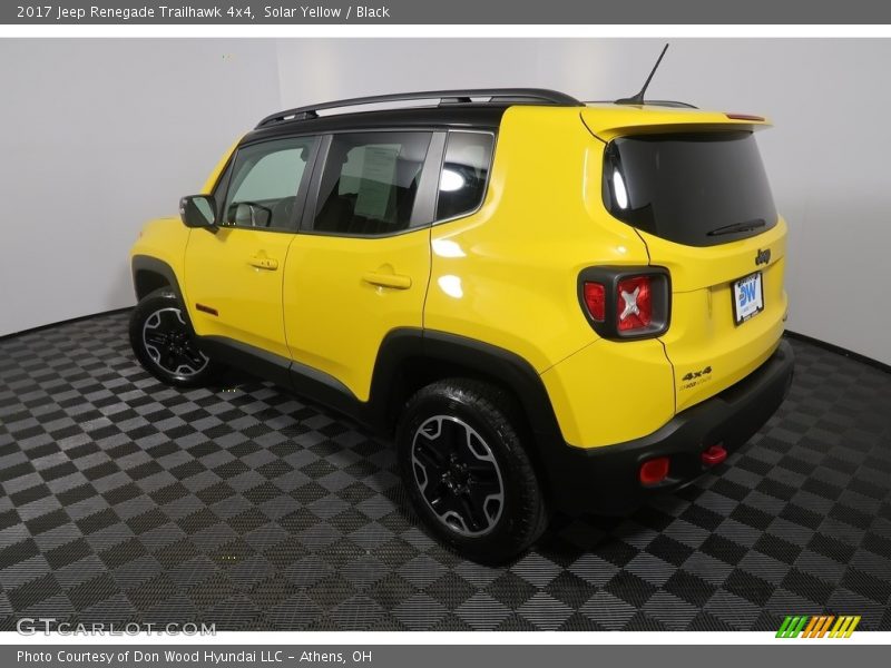 Solar Yellow / Black 2017 Jeep Renegade Trailhawk 4x4