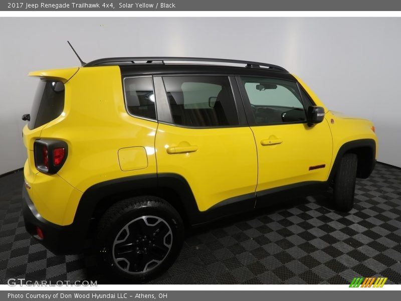 Solar Yellow / Black 2017 Jeep Renegade Trailhawk 4x4