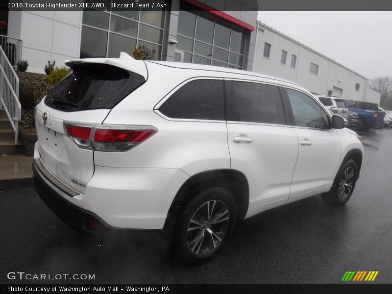 Blizzard Pearl / Ash 2016 Toyota Highlander XLE AWD