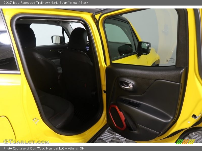 Solar Yellow / Black 2017 Jeep Renegade Trailhawk 4x4