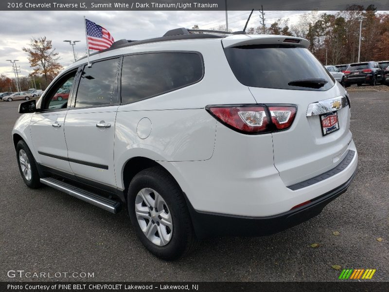 Summit White / Dark Titanium/Light Titanium 2016 Chevrolet Traverse LS