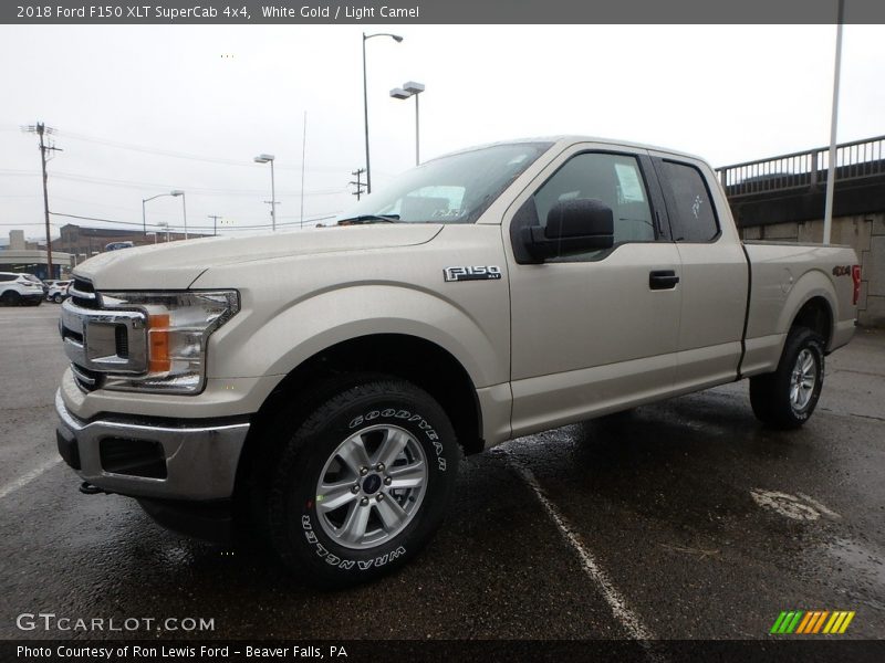 Front 3/4 View of 2018 F150 XLT SuperCab 4x4