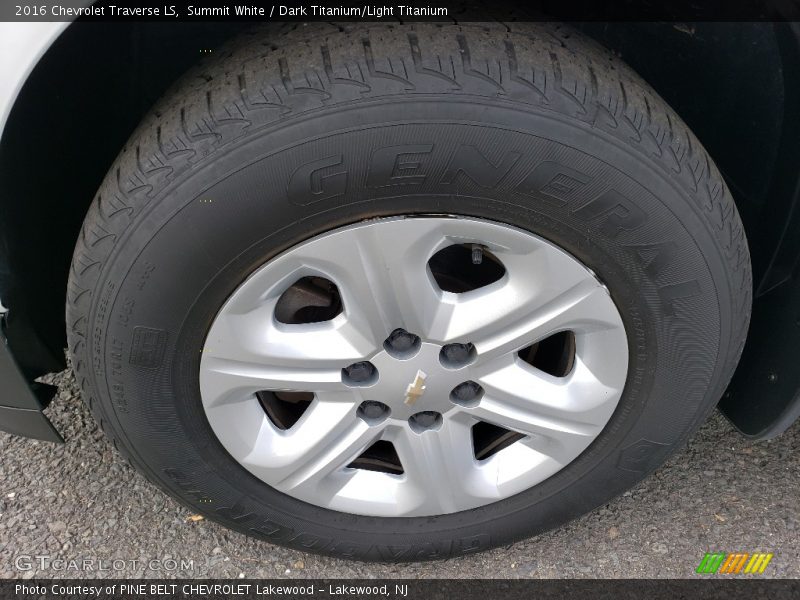 Summit White / Dark Titanium/Light Titanium 2016 Chevrolet Traverse LS