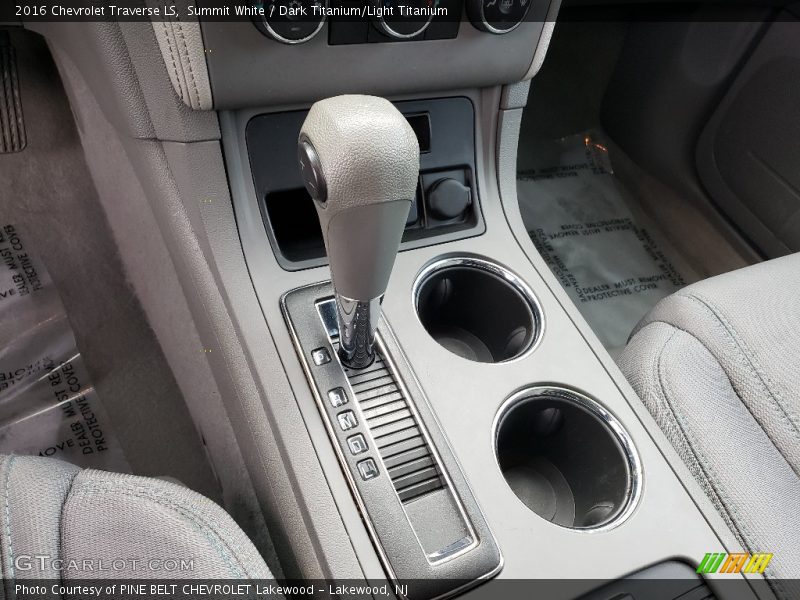 Summit White / Dark Titanium/Light Titanium 2016 Chevrolet Traverse LS