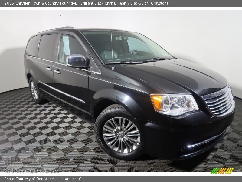 Brilliant Black Crystal Pearl / Black/Light Graystone 2015 Chrysler Town & Country Touring-L