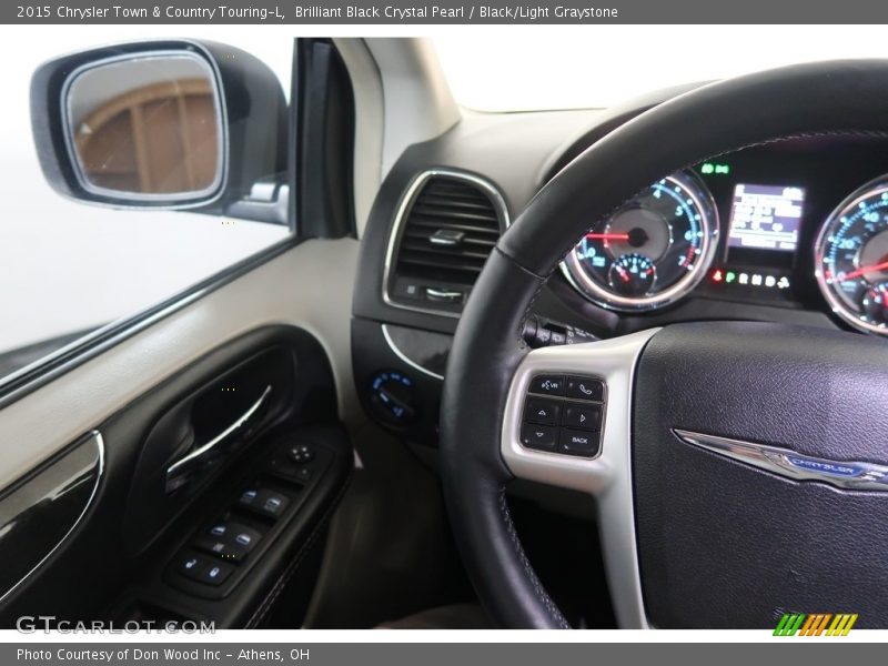 Brilliant Black Crystal Pearl / Black/Light Graystone 2015 Chrysler Town & Country Touring-L