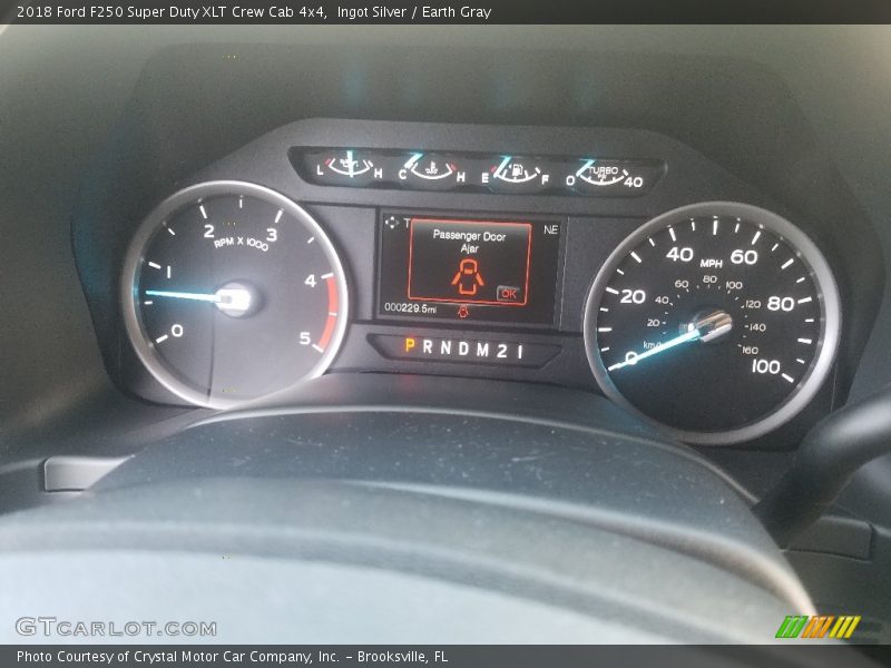 Ingot Silver / Earth Gray 2018 Ford F250 Super Duty XLT Crew Cab 4x4