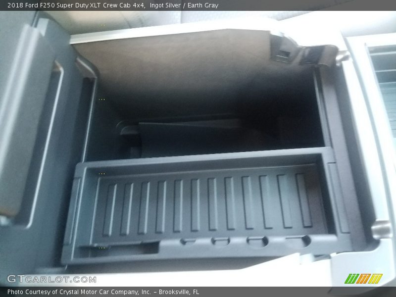 Ingot Silver / Earth Gray 2018 Ford F250 Super Duty XLT Crew Cab 4x4