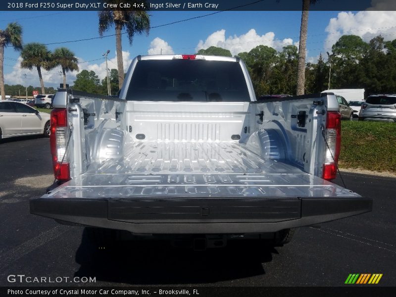 Ingot Silver / Earth Gray 2018 Ford F250 Super Duty XLT Crew Cab 4x4