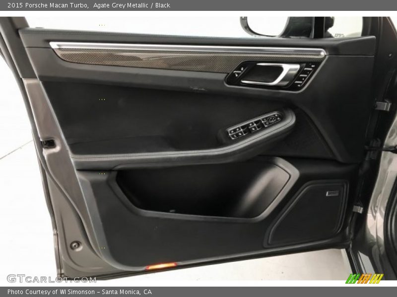 Agate Grey Metallic / Black 2015 Porsche Macan Turbo
