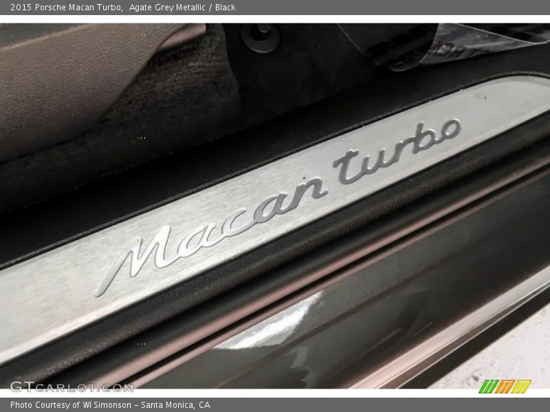 Agate Grey Metallic / Black 2015 Porsche Macan Turbo