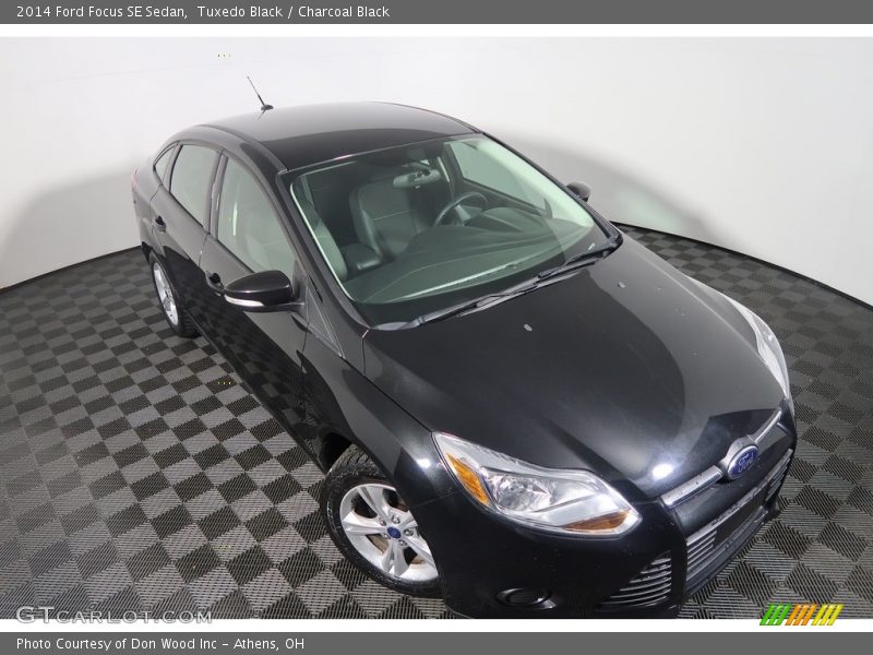 Tuxedo Black / Charcoal Black 2014 Ford Focus SE Sedan