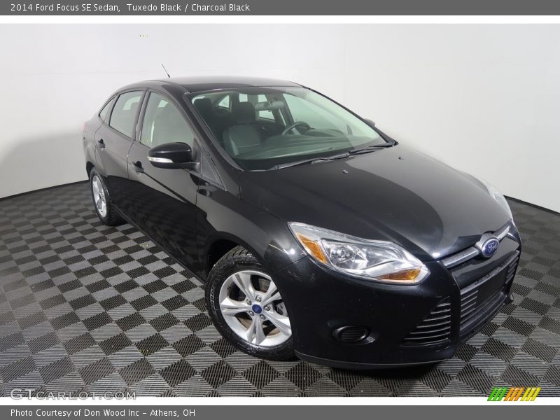 Tuxedo Black / Charcoal Black 2014 Ford Focus SE Sedan