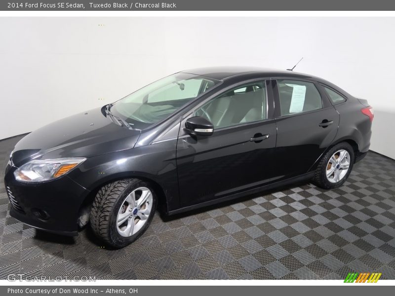 Tuxedo Black / Charcoal Black 2014 Ford Focus SE Sedan