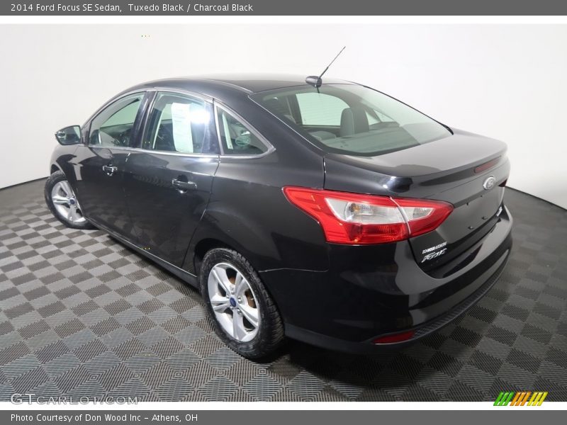Tuxedo Black / Charcoal Black 2014 Ford Focus SE Sedan