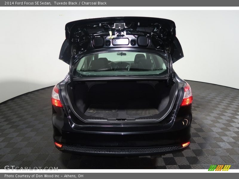 Tuxedo Black / Charcoal Black 2014 Ford Focus SE Sedan