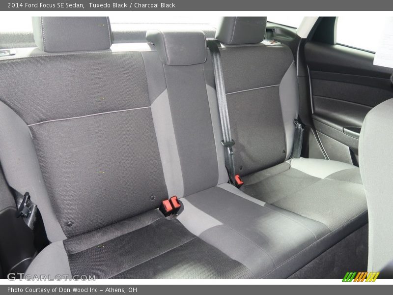 Tuxedo Black / Charcoal Black 2014 Ford Focus SE Sedan