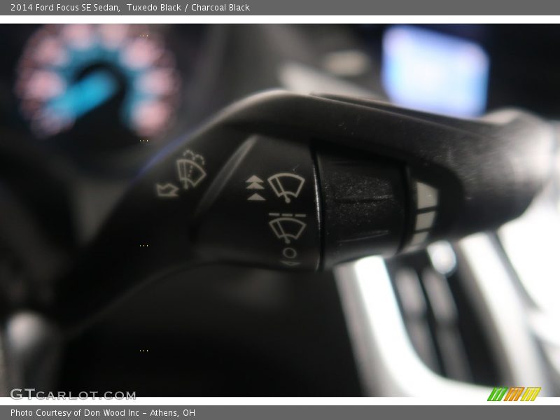 Tuxedo Black / Charcoal Black 2014 Ford Focus SE Sedan