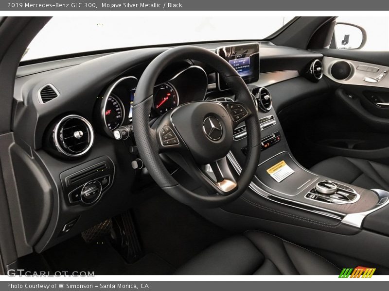 Mojave Silver Metallic / Black 2019 Mercedes-Benz GLC 300