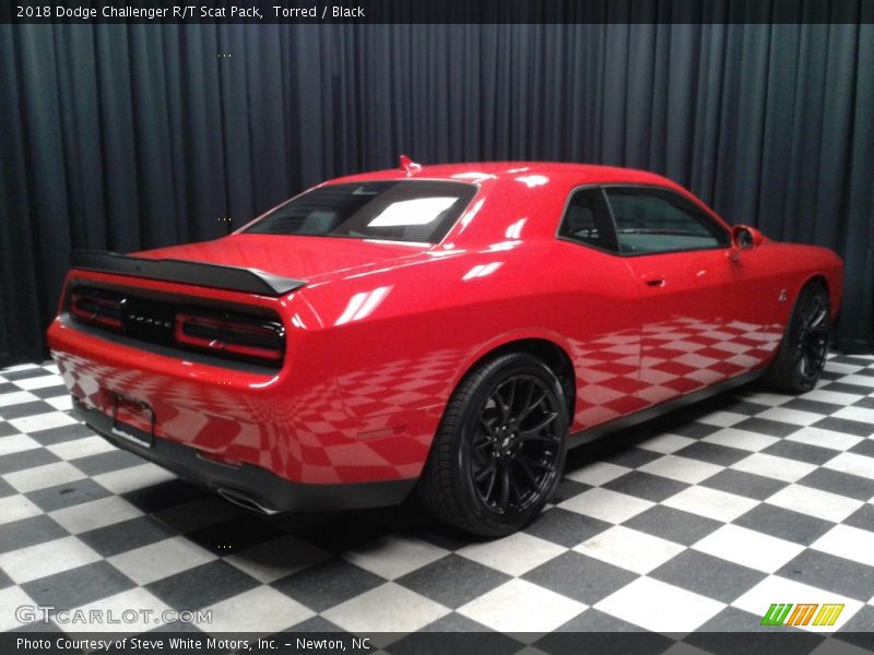 Torred / Black 2018 Dodge Challenger R/T Scat Pack