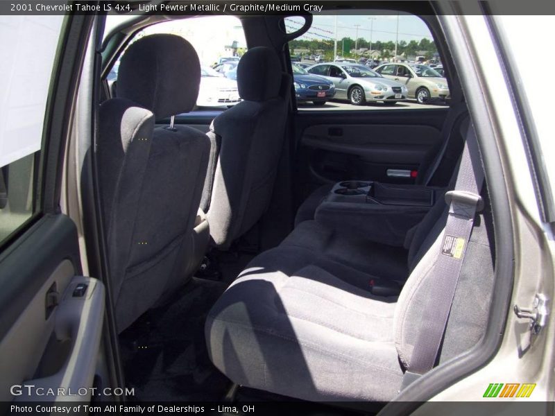 Light Pewter Metallic / Graphite/Medium Gray 2001 Chevrolet Tahoe LS 4x4