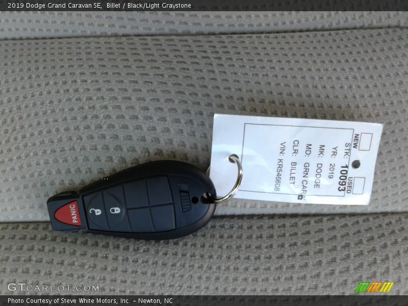 Billet / Black/Light Graystone 2019 Dodge Grand Caravan SE
