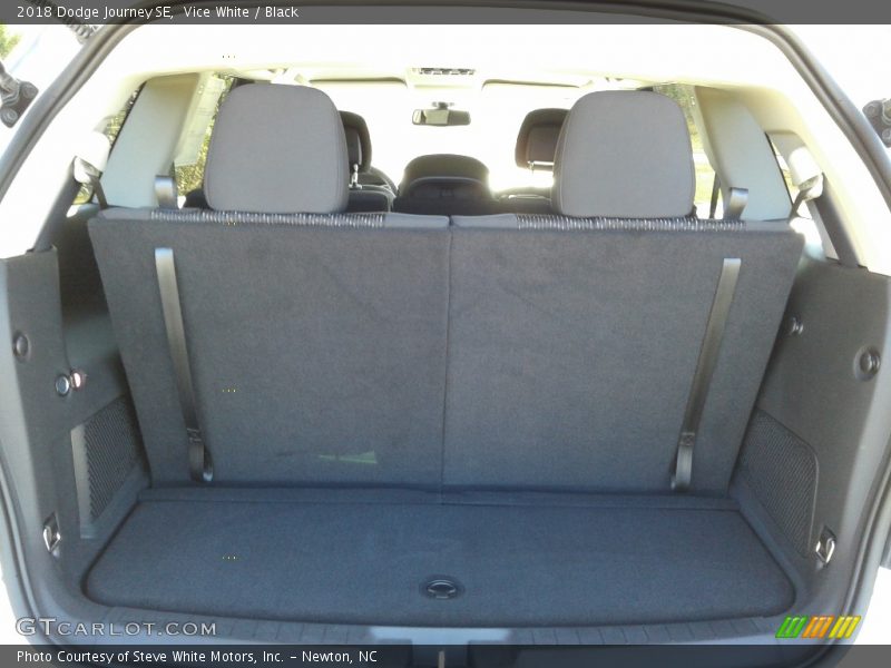 Vice White / Black 2018 Dodge Journey SE