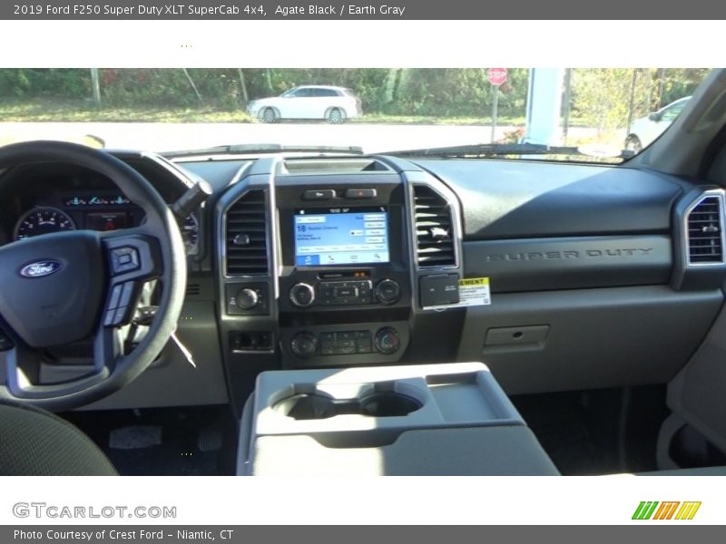 Agate Black / Earth Gray 2019 Ford F250 Super Duty XLT SuperCab 4x4