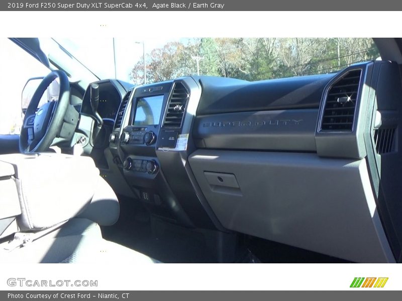 Agate Black / Earth Gray 2019 Ford F250 Super Duty XLT SuperCab 4x4