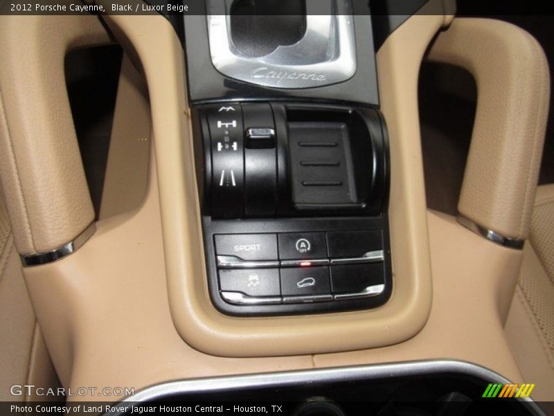 Black / Luxor Beige 2012 Porsche Cayenne