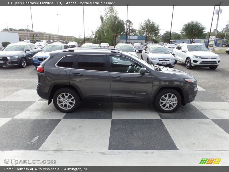 Granite Crystal Metallic / Black 2018 Jeep Cherokee Latitude Plus
