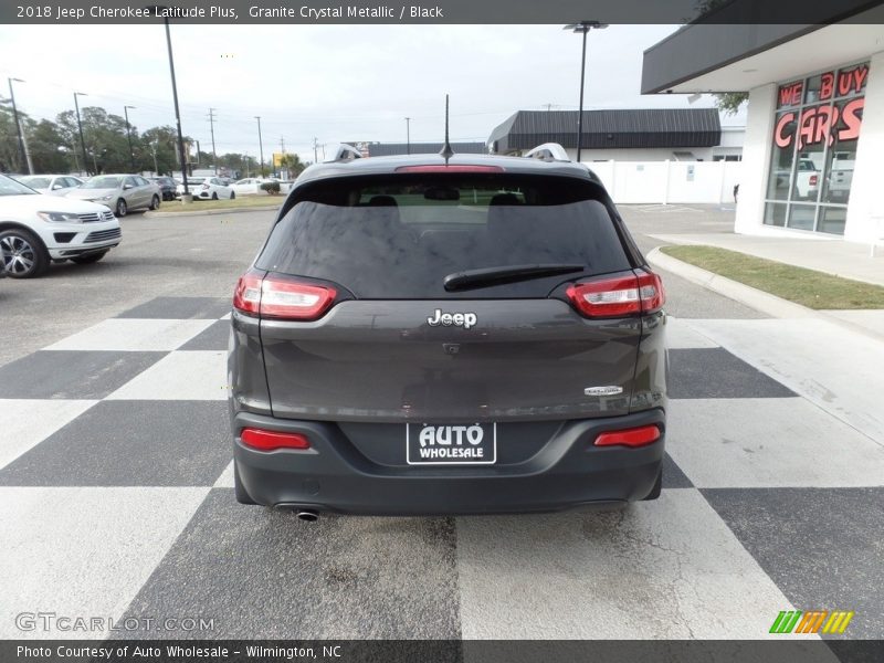 Granite Crystal Metallic / Black 2018 Jeep Cherokee Latitude Plus