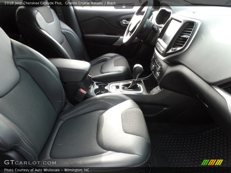 Granite Crystal Metallic / Black 2018 Jeep Cherokee Latitude Plus
