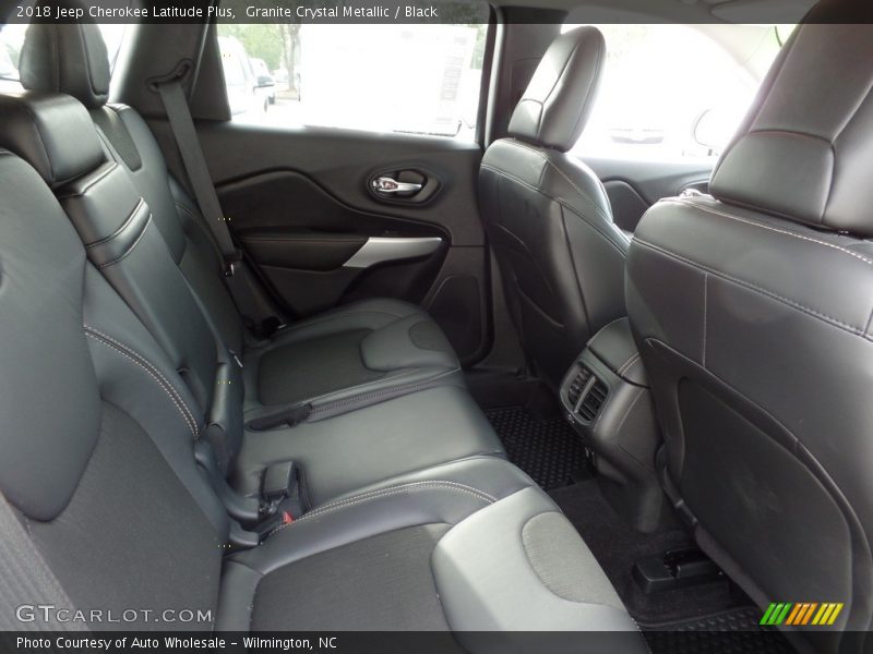 Granite Crystal Metallic / Black 2018 Jeep Cherokee Latitude Plus