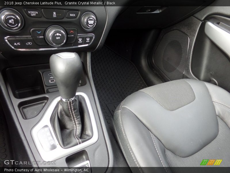 Granite Crystal Metallic / Black 2018 Jeep Cherokee Latitude Plus