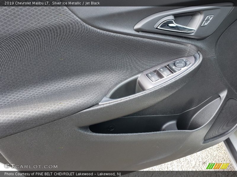 Silver Ice Metallic / Jet Black 2019 Chevrolet Malibu LT